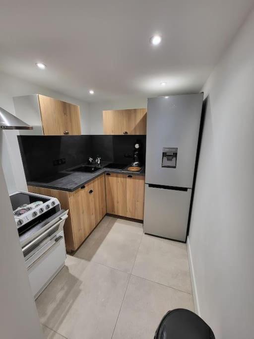 Studio 2 Personnes Equipe Carignan-de-Bordeaux Екстериор снимка